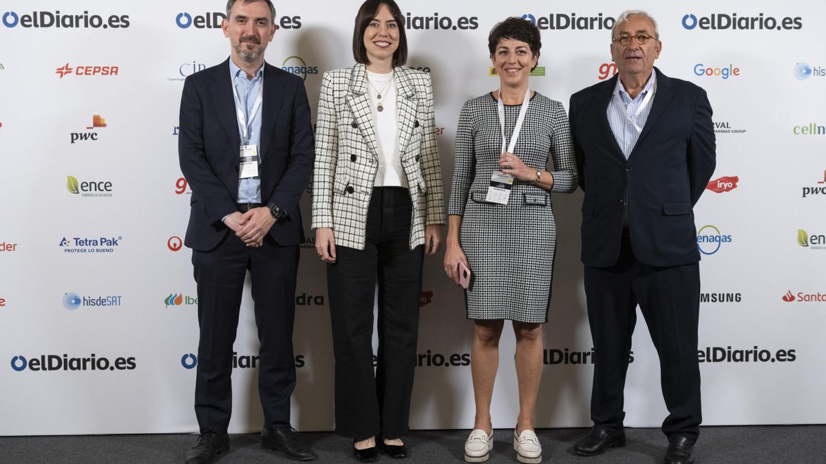 Ignacio Escolar, director de elDiario.es; Diana Morant, ministra de Ciencia, Innovación y Universidades; Rosalía Lloret, CEO de elDiario.es; José Sanclemente, presidente de elDiario.es