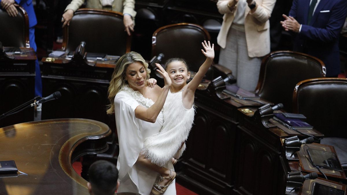 La jura de Virginia Gallardo junto a su hija