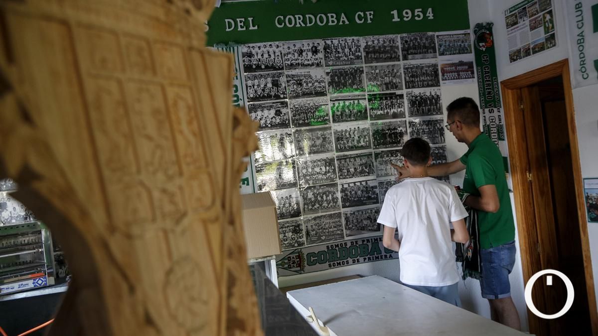 Hermanamiento entre aficionados del Córdoba CF y el Real Betis en la Peña 'Las Leyendas del Córdoba CF'