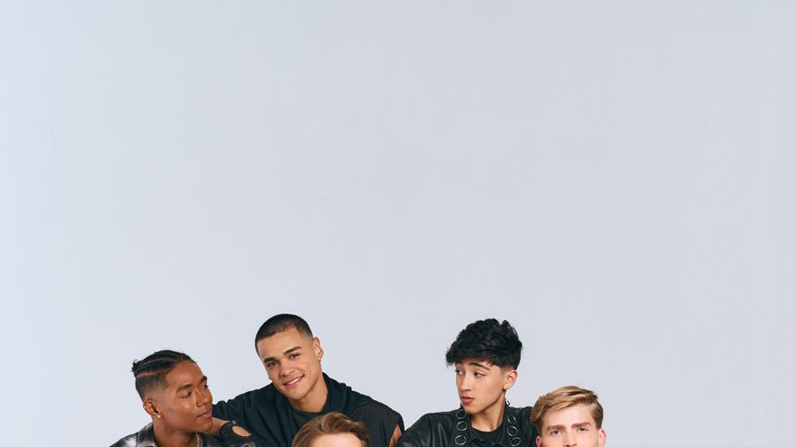 Santos Bravos, la primera 'boy band' latina hecha con "la metodología K-pop"