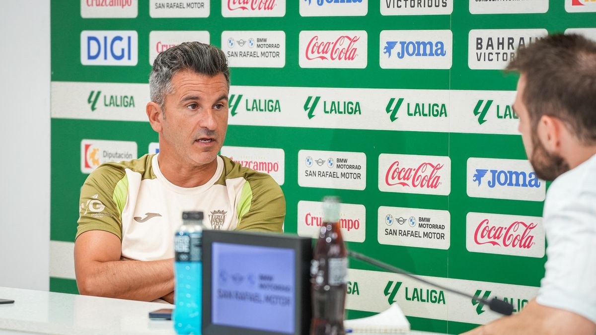 El entrenador del Córdoba CF, Iván Ania, en una entrevista para Cordópolis