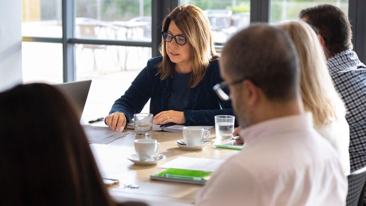 Alicia Rubio junto a su equipo