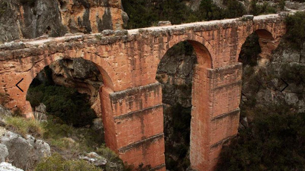 Acueducto romano de Peña Cortada, en Chelva.