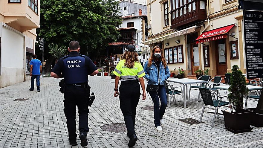 Policía Local en Comillas.