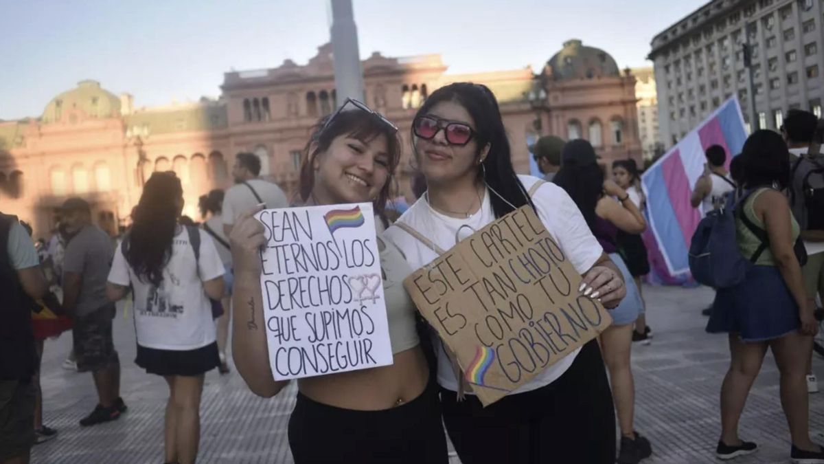La convocatoria también es por el rechazo a reformas laborales y penales y a la baja de la edad de imputabilidad.