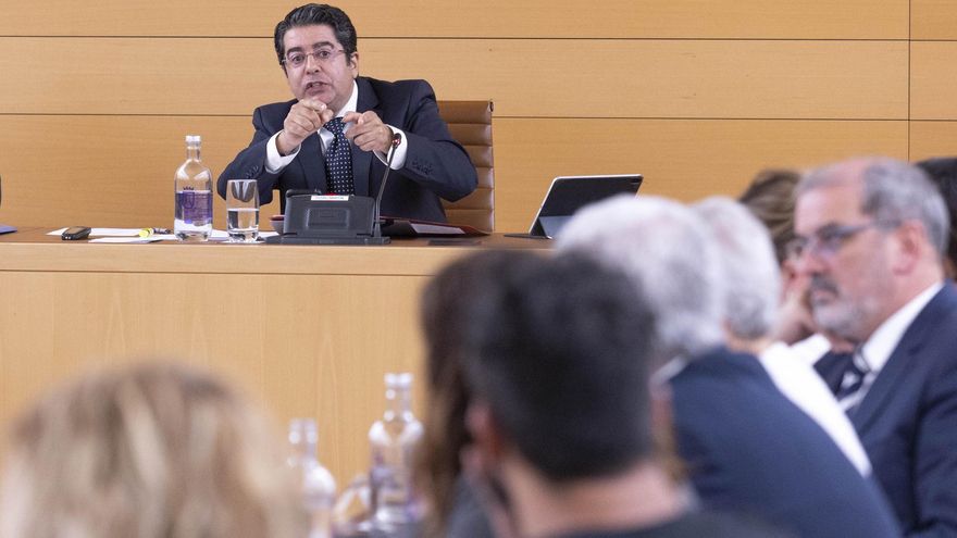 Pedro Martín resta valor a los contactos con el Mediador y anuncia que el Cabildo de Tenerife se personará en la causa