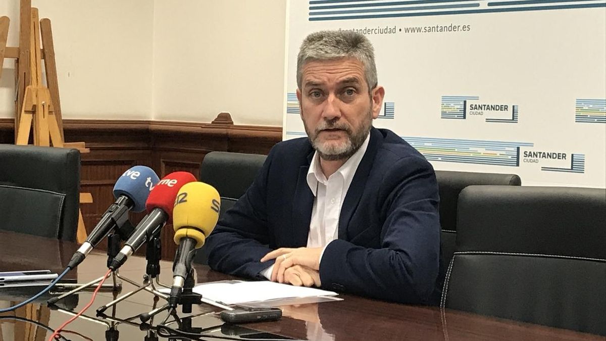 Javier Ceruti durante una rueda de prensa.
