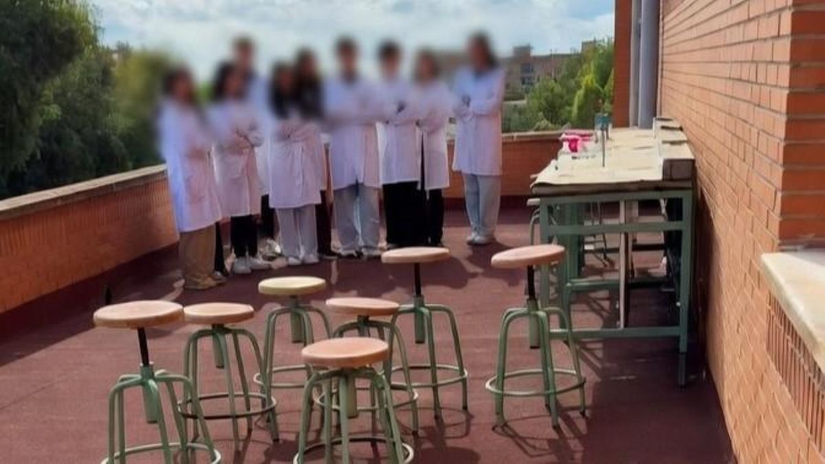 Seis años sin laboratorio de ciencias en el instituto por la desidia de la Generalitat: “Estamos perdiendo vocaciones y talento"