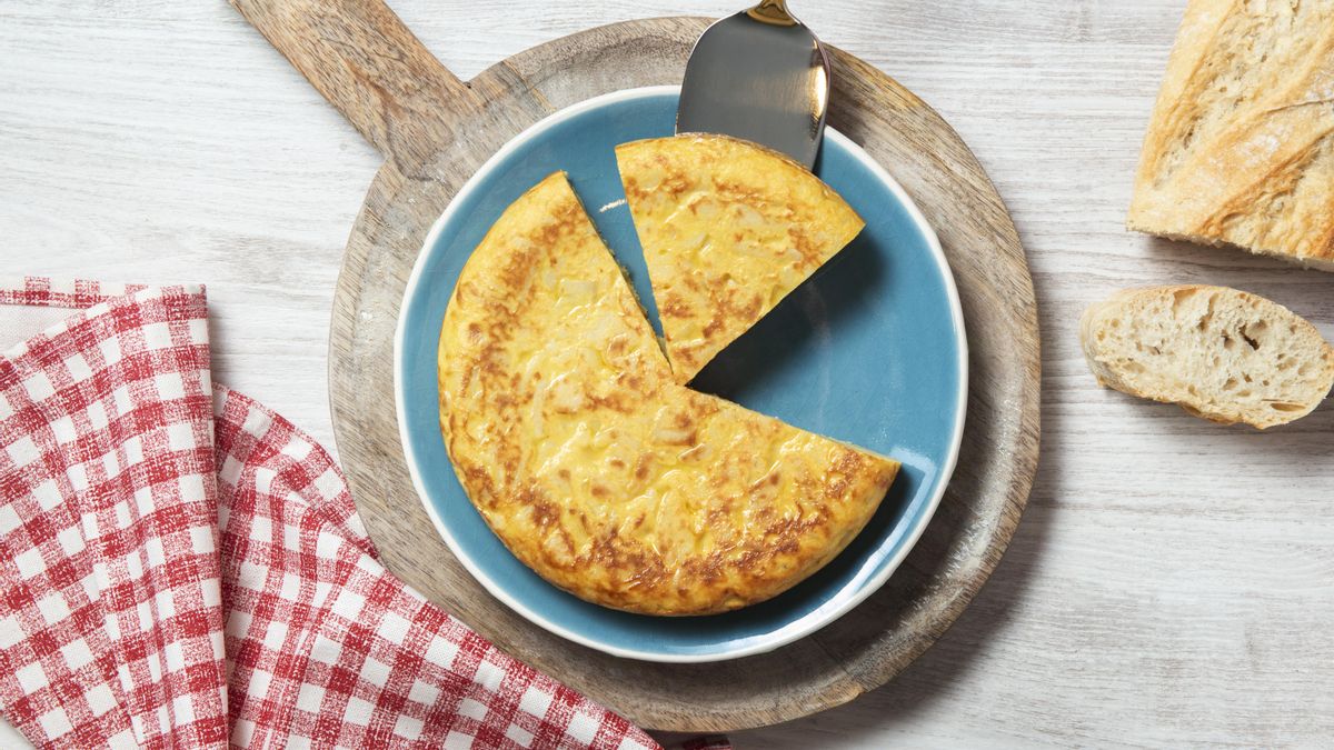 De calabacín, champiñones o atún: tres recetas de tortilla fáciles, saludables y rápidas