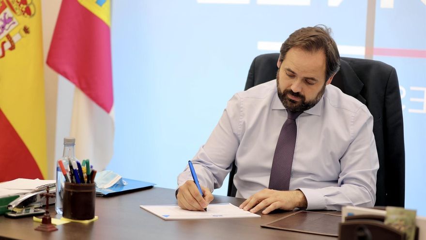 Paco Núñez interpreta que el PP ha “doblegado la voluntad de Page” para suspender el impuesto al agua