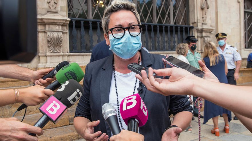 La salida de Sonia Vivas, el último episodio de la controvertida celebración del Orgullo de Palma