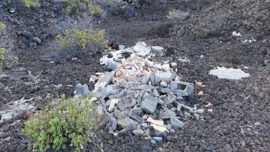 El Cabildo de El Hierro se propone recuperar el Malpaís del Tamaduste, convertido en un vertedero ilegal