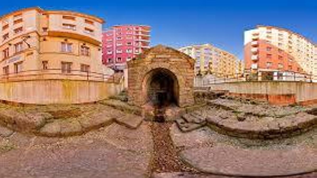 La Foncalada, fuente prerrománica ubicada en Oviedo/ Uviéu.