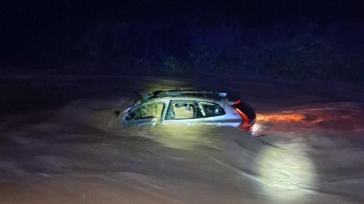 Un muerto en Olivella tras ser arrastrado su vehículo por el agua durante el temporal en Barcelona