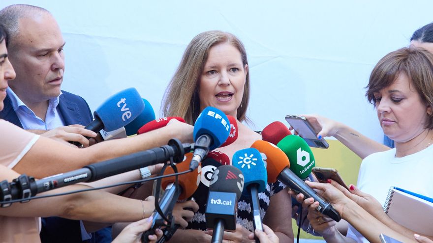 La consejera de Familia, Juventud y Asuntos Sociales, Ana Dávila.