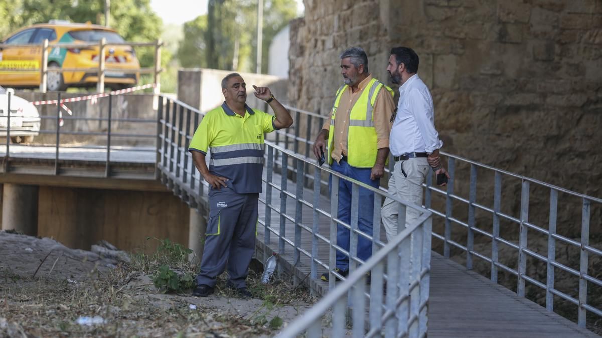 Obras bajo el puente romano