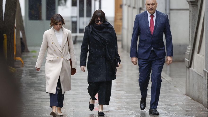 La empresa Ineco entrega al juez los partes de trabajo de la expareja de Ábalos: computó 3.684 horas