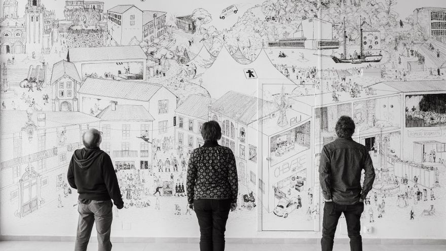 Un cuadro de Castelao y un mural en la pared: el desafío de Chévere a la pérdida de la memoria y lo efímero del teatro