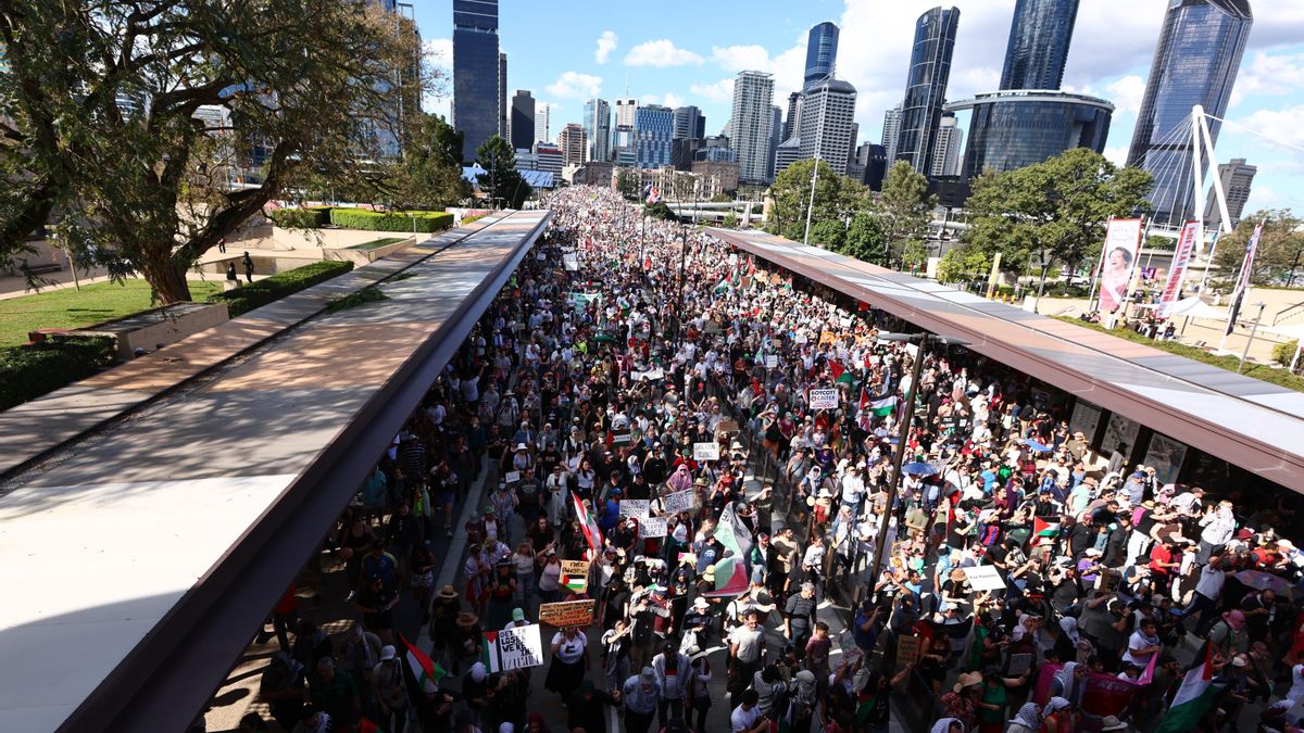 Decenas de miles de manifestantes llenan las calles de diferentes ciudades de Australia en una marcha por Palestina
