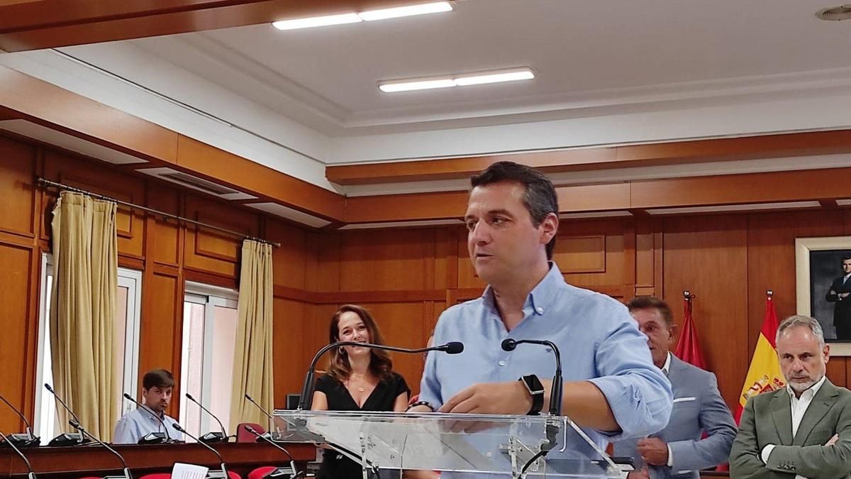 El alcalde, este lunes en el salón de plenos.