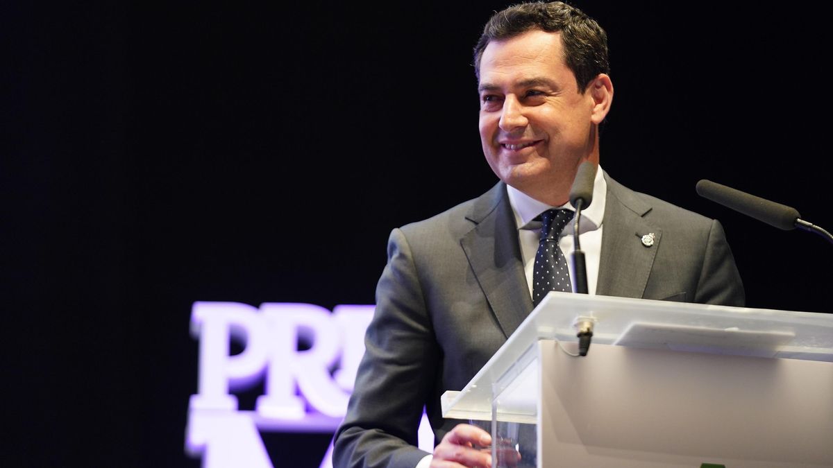 El presidente de la Junta de Andalucía, Juanma Moreno, durante su intervención en la XXV Edición de los Premios Meridiana