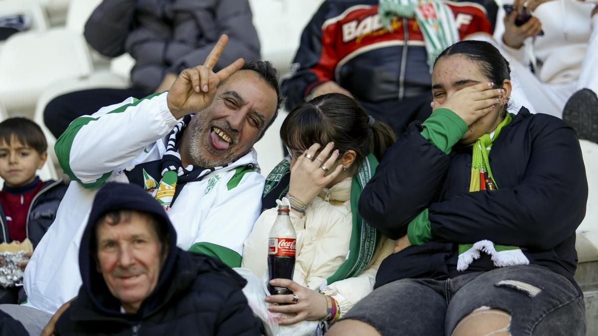 Grada Blanquiverde del Córdoba CF - CD Leganés