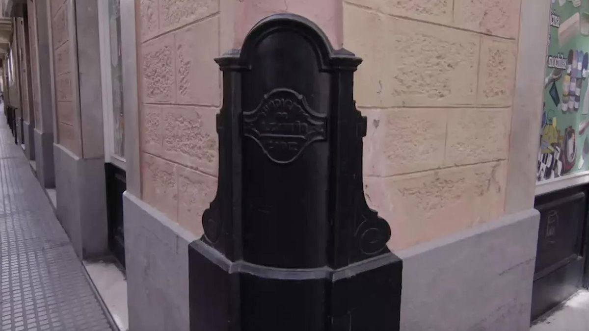 Estos cañones se empleaban indistintamente tanto a bordo de los buques como en tierra, siendo la única variación la forma de su montaje