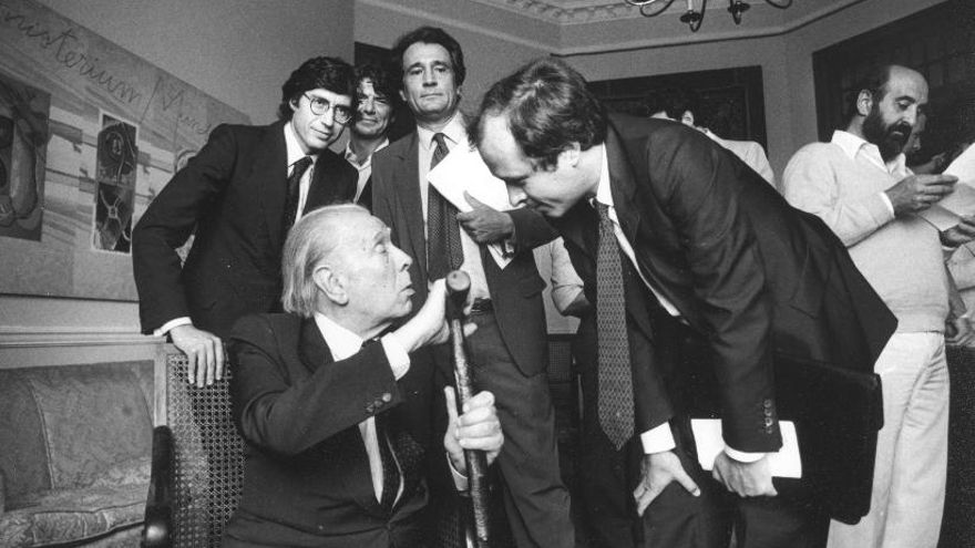Jorge Luis Borges y José María Maravall.