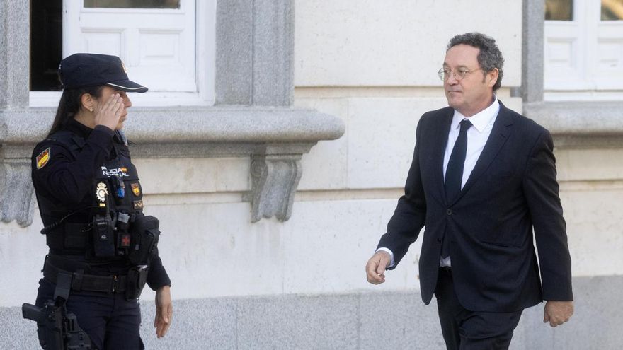 Foto de la primera jornada del juicio al fiscal general del Estado, Álvaro García Ortiz, en el Tribunal Supremo, a 3 de noviembre de 2025