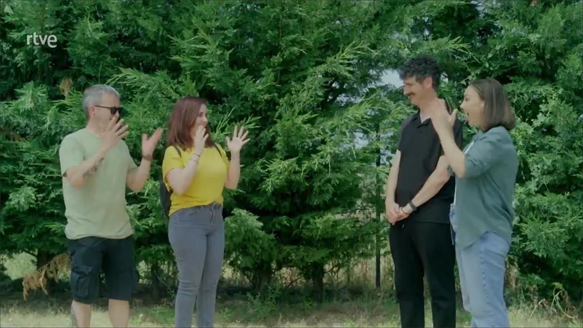 Aplausos a 'Dog House' por apostar por la inclusión y la igualdad con la lengua de signos