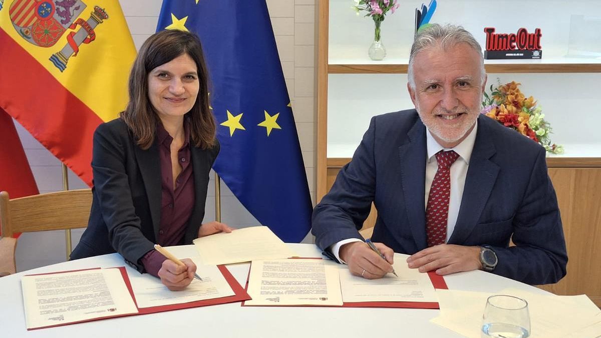 Ángel Víctor Torres inaugura una exposición sobre los españoles que participaron en la liberación de París