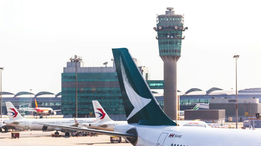 Un controlador aéreo se duerme en plena jornada laboral y un avión tiene que dar vueltas durante 18 minutos sobre el Mediterráneo