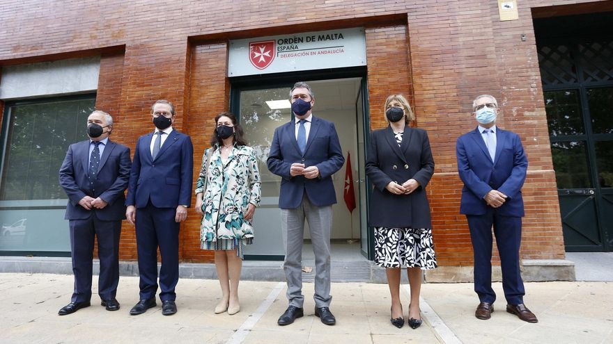 La opción de que Espadas lidere el PSOE de Andalucía le convierte en epicentro de los ataques de Junta y PP