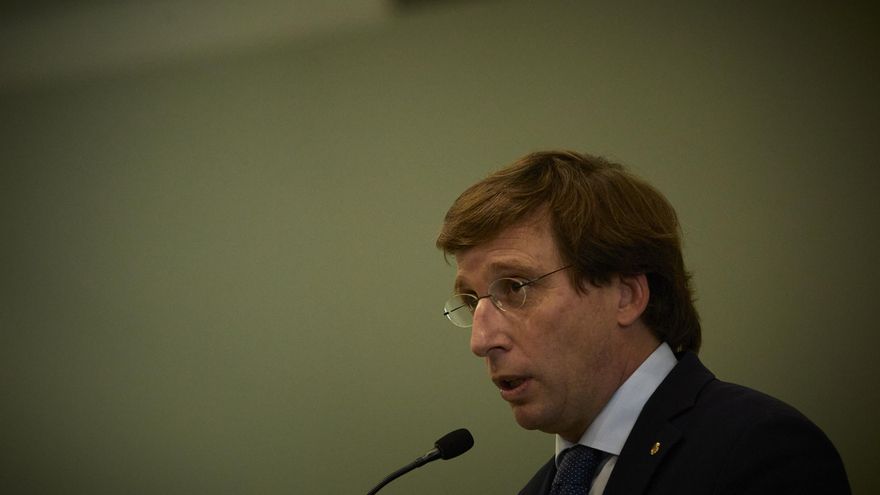 Martínez-Almeida fía todo a la diplomacia para meter al Retiro en la Unesco