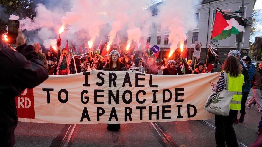 Protestas propalestina en una marcha en Oslo el 11 de octubre de 2025