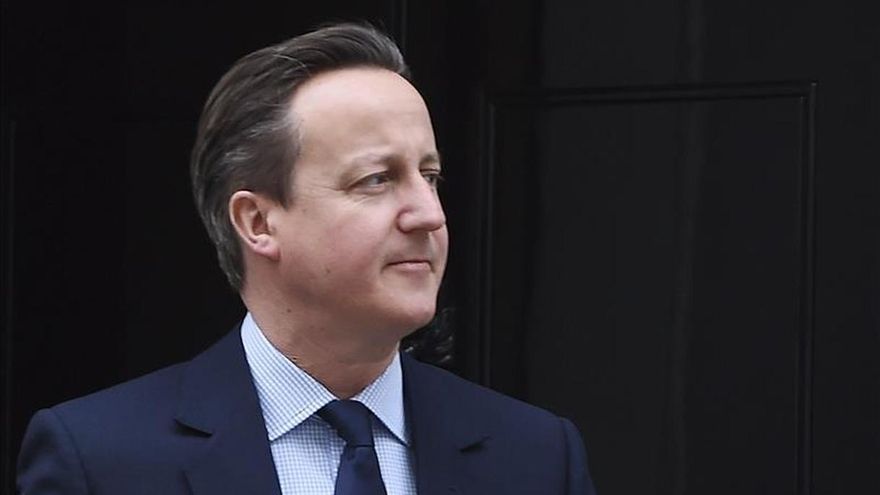 Cameron dice que se deportará a las inmigrantes musulmanas que no aprendan inglés