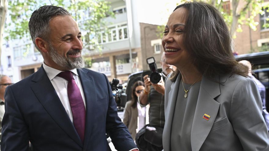 La nobel de la paz y opositora venezolana María Corina Machado llega este viernes a reunirse con el líder de Vox, Santiago Abascal, en la Fundación Disenso de Madrid.