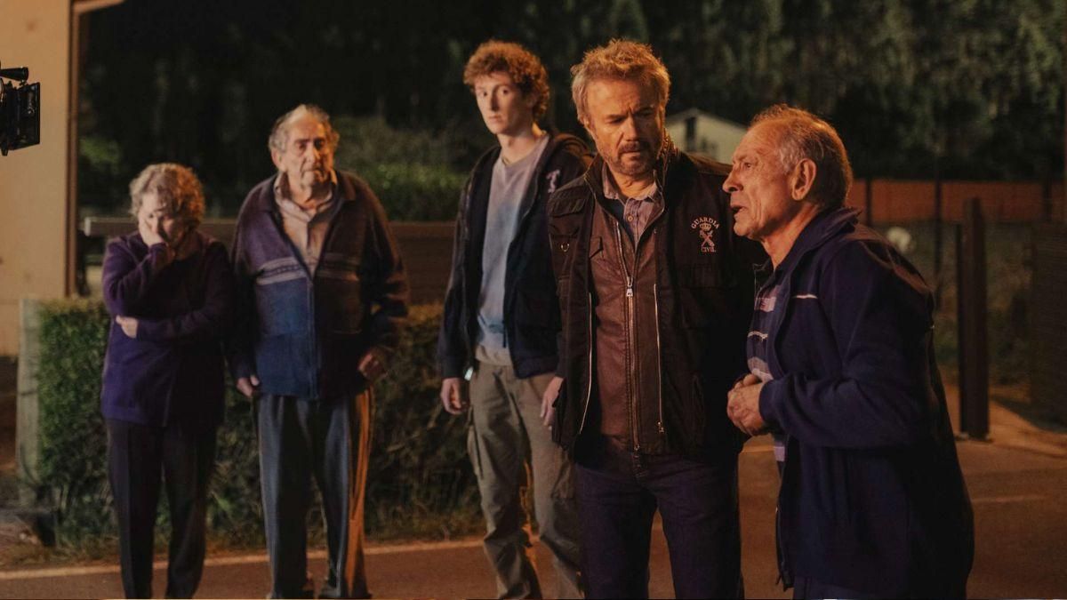 Netflix lanza la primera imagen de 'El crimen de Pazos' con Tristán Ulloa y descubre su reparto principal