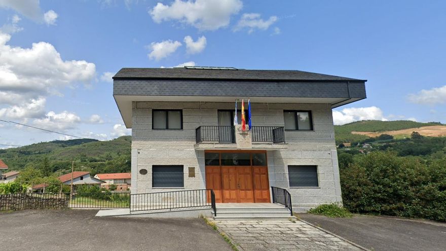 Beade cambia a Franco por el vino: el municipio conocido por su exalcalde franquista borra la dictadura del callejero