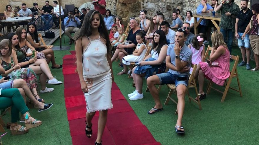 El Caño Malasaña acogió un desfile para promocionar la asociación Aldis. Foto: Evoke Fotografía.