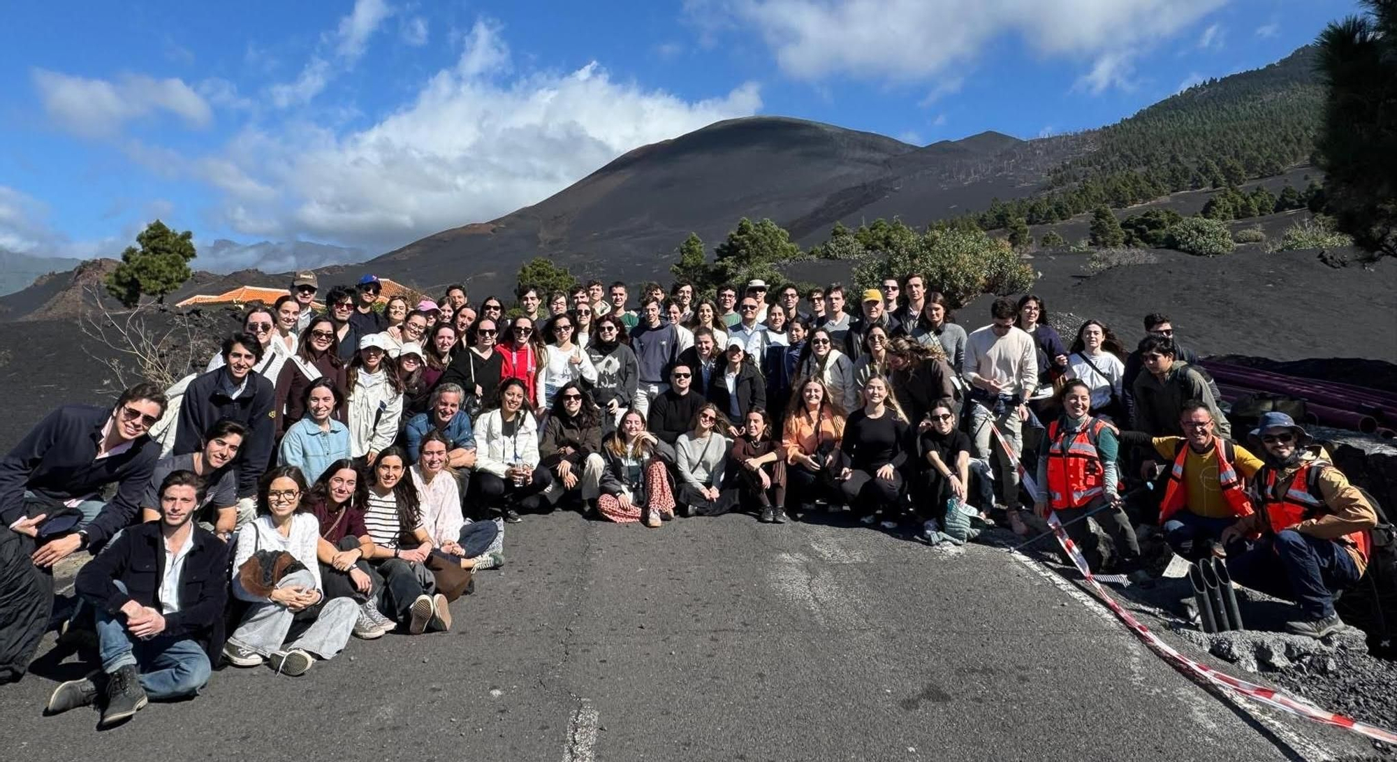 Estudiantes y docentes de Arquitectura la Universidad de Navarra que han participado en la publicación.