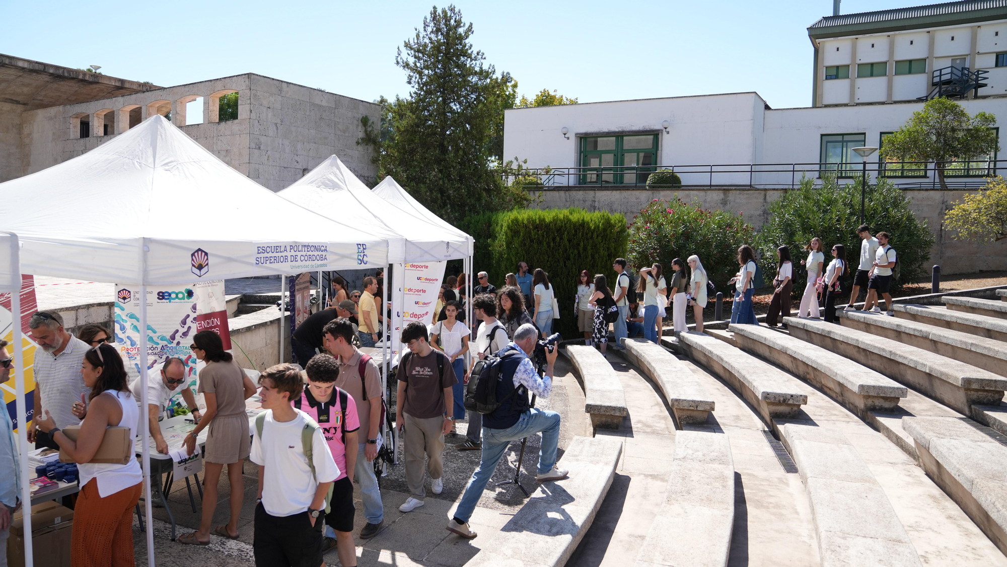 Feria de bienvenida al alumnado de nuevo ingreso de la UCO en el Campus de Rabanales