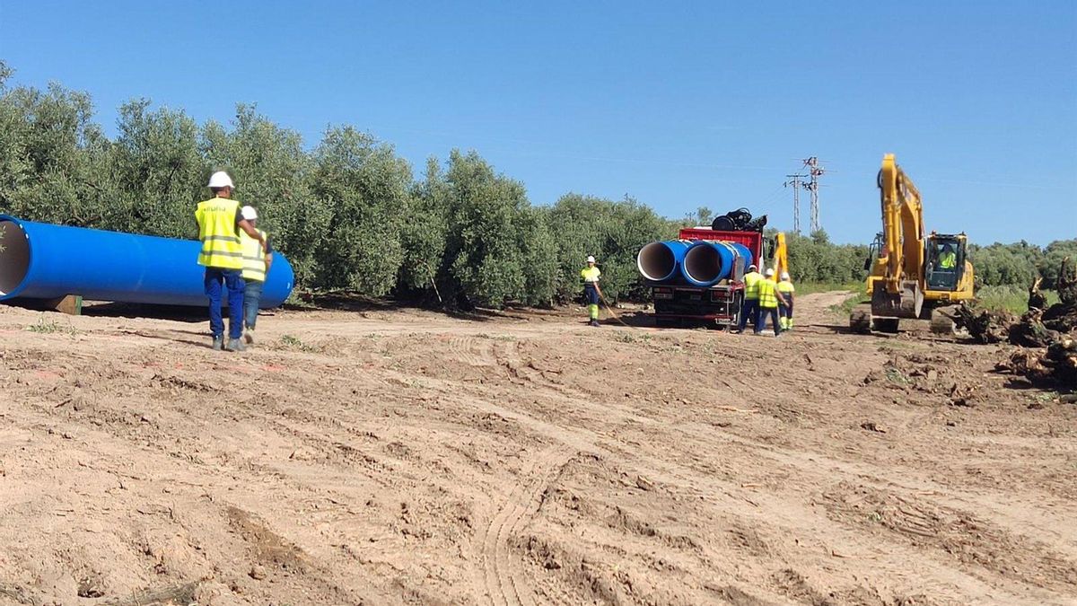 Avanzan los trabajos en el primer tramo de la estación depuradora Iznájar-Los Prietos