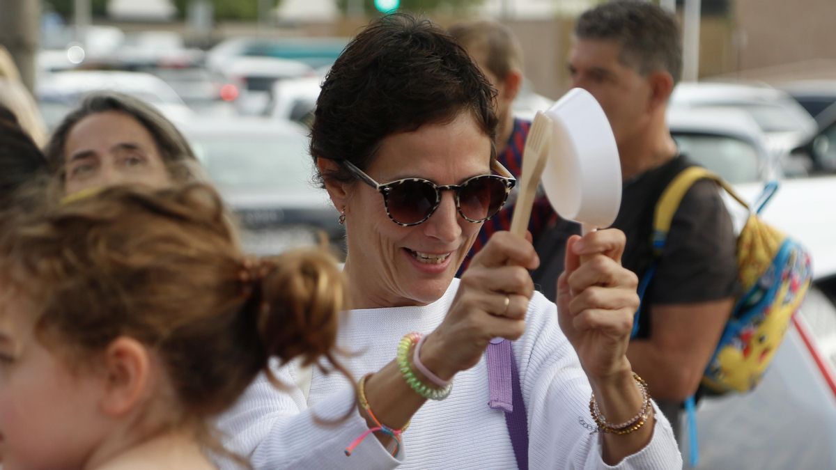 Protesta por el comedor en el CEIP Noreña de Córdoba