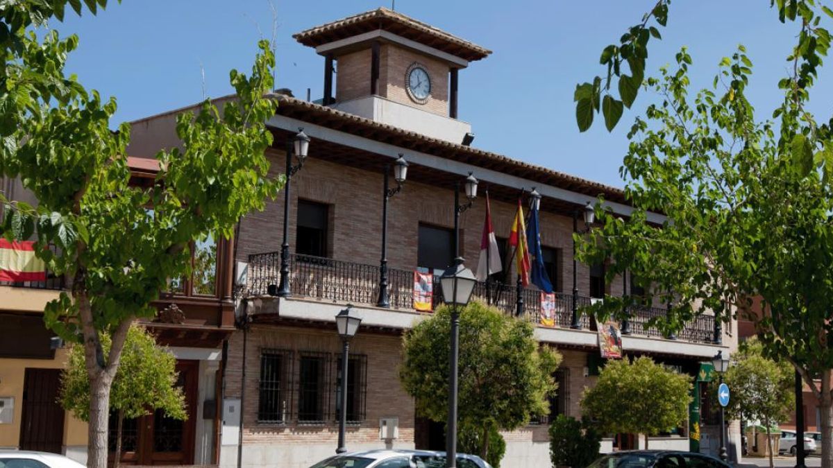 Detenidos dos jóvenes acusados de asaltar con un táser y un bastón metálico a otros chicos en Mocejón