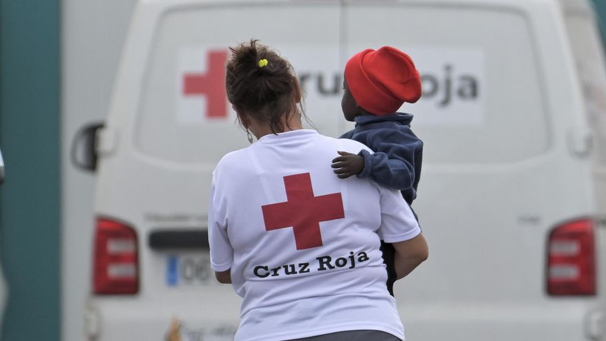 Save The Children señala fallos sistémicos al determinar la edad de migrantes en Canarias