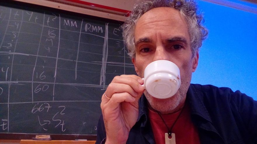 El palmero Carlos Felipe Martell, profesor de la ULL, gana el XI Premio Internacional de Literatura Palindrómica REVER 2021