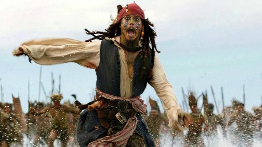 Disney apuesta por Margot Robbie para liderar 'Piratas del Caribe 6' y relega al Jack Sparrow de Johnny Depp a un papel secundario