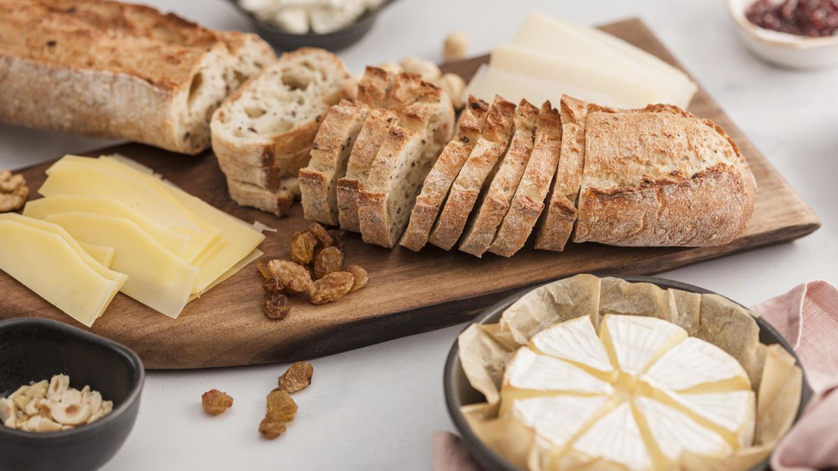 'Croûte savoyarde', la receta francesa para aprovechar el pan duro perfecta para una cena reconfortante