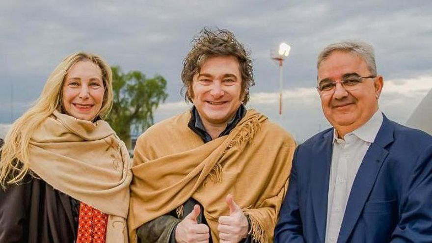 Milei desembarcó en Catamarca para inaugurar una planta de litio y sumar a Jalil a su estrategia de acuerdos